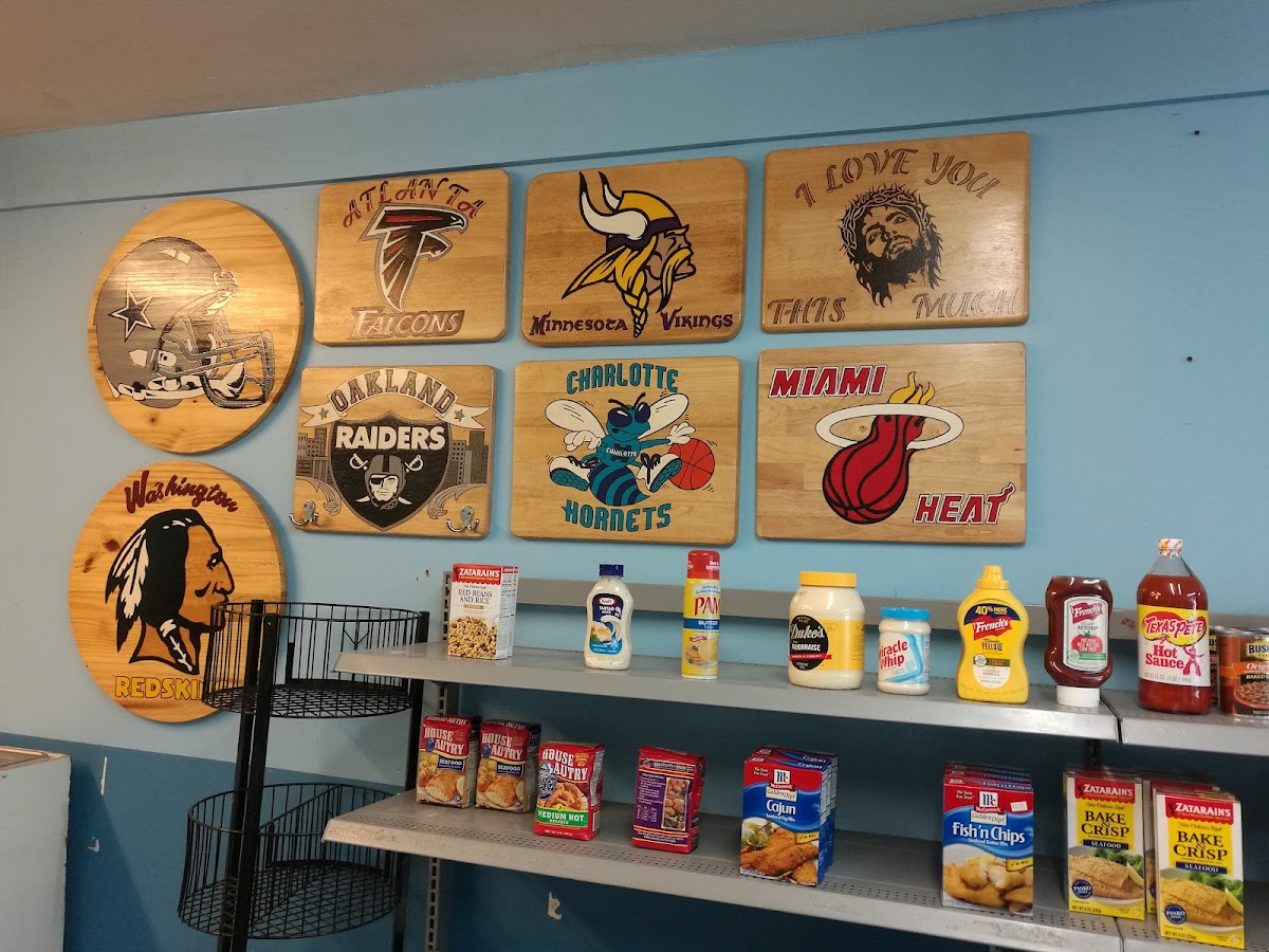Carolina Seafood - Photo 2