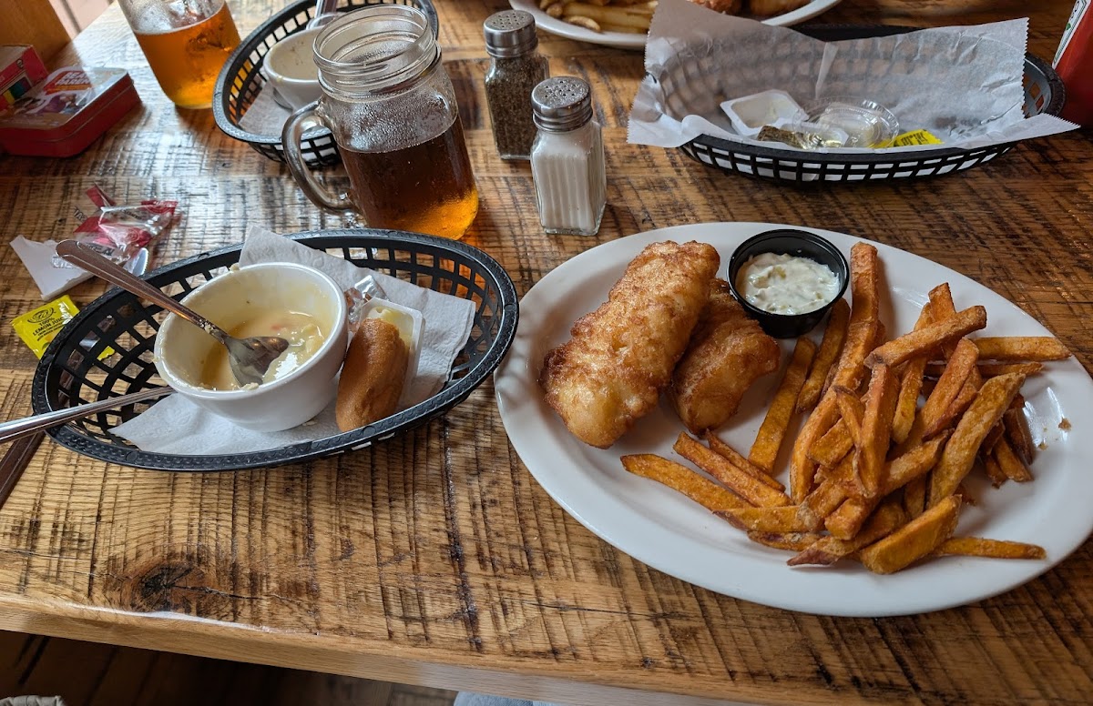 PJ's Burger Barn - Photo 2