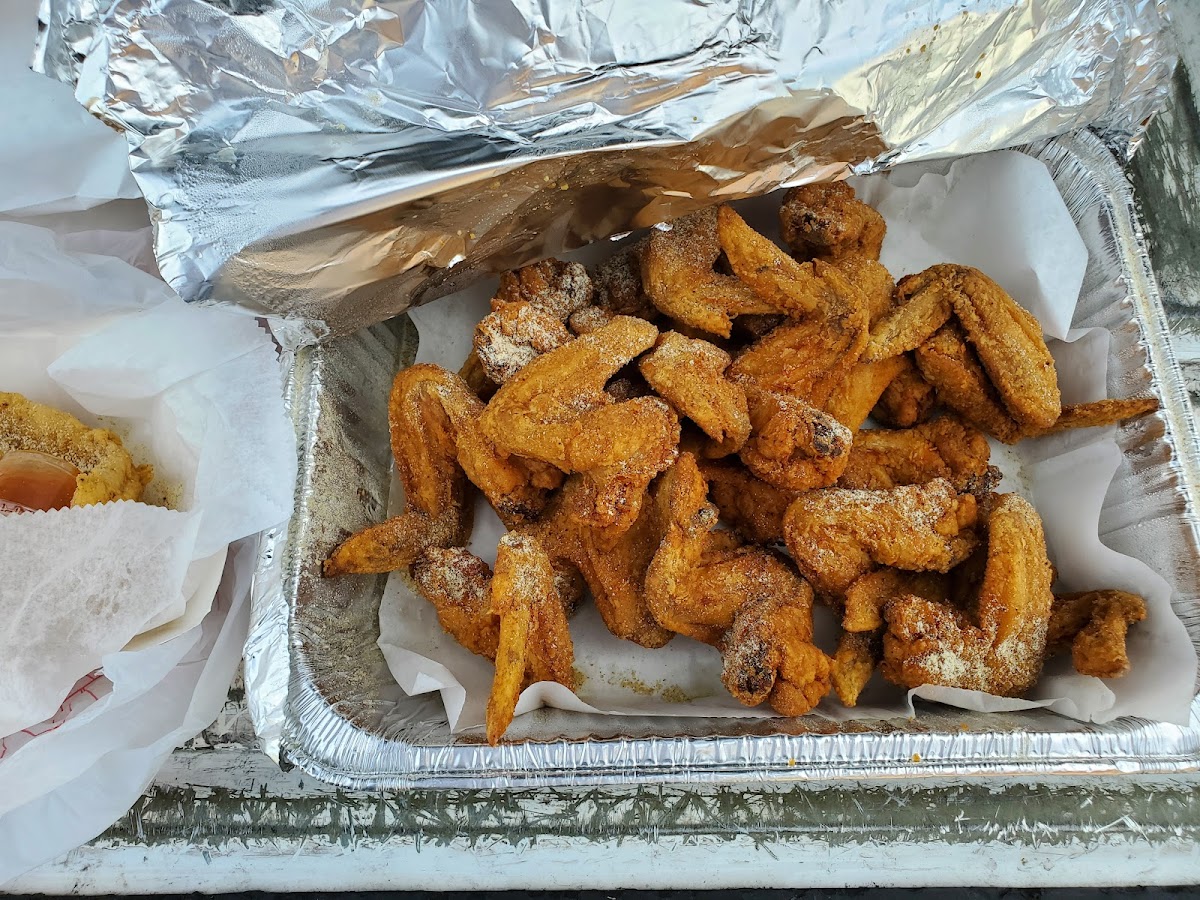 Fresh Fish & Fry - Crack Chicken - Photo 1