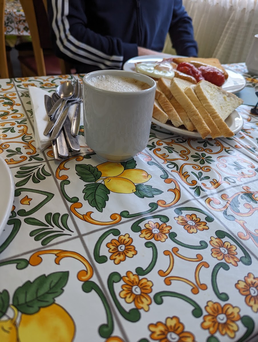 Lindale Cafe - Photo 6
