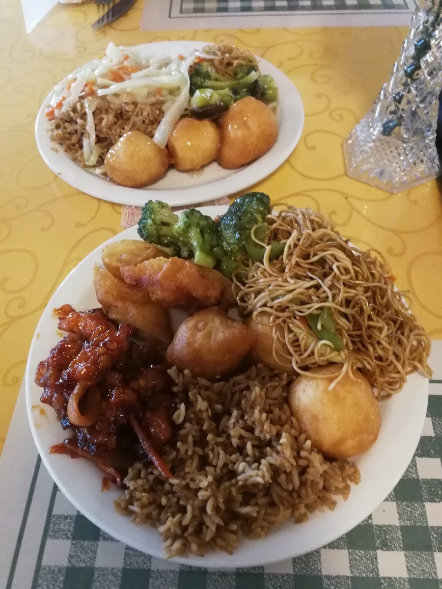 New Garden Restaurant - Photo 1