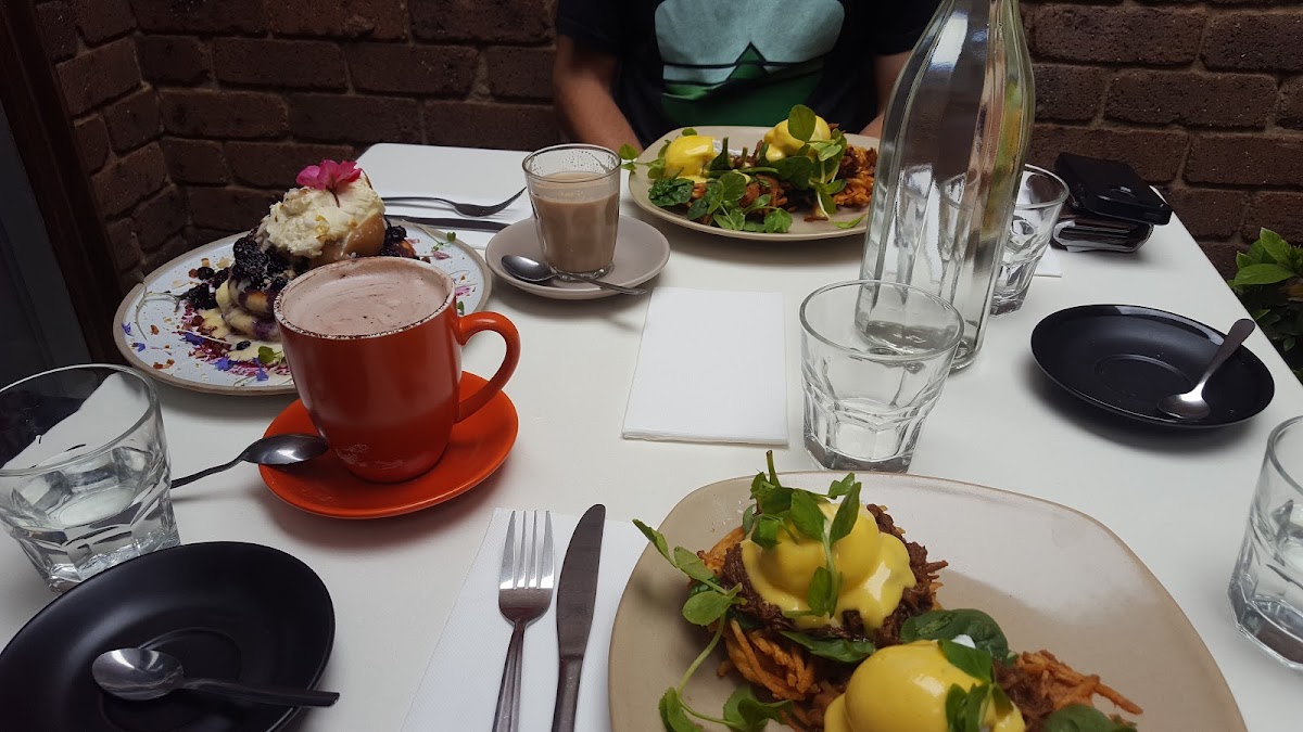 Little Vic’s - Photo 1