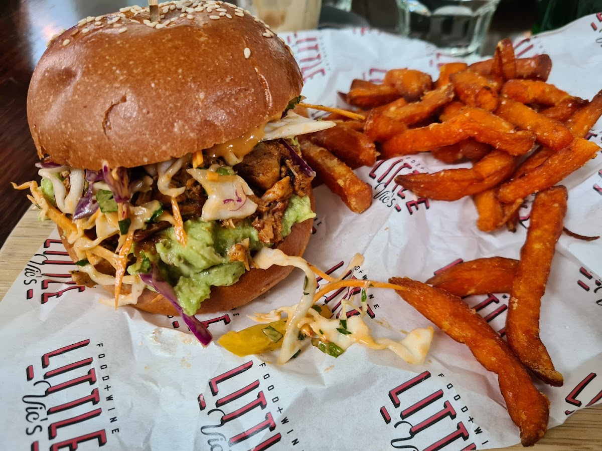 Little Vic’s - Photo 6