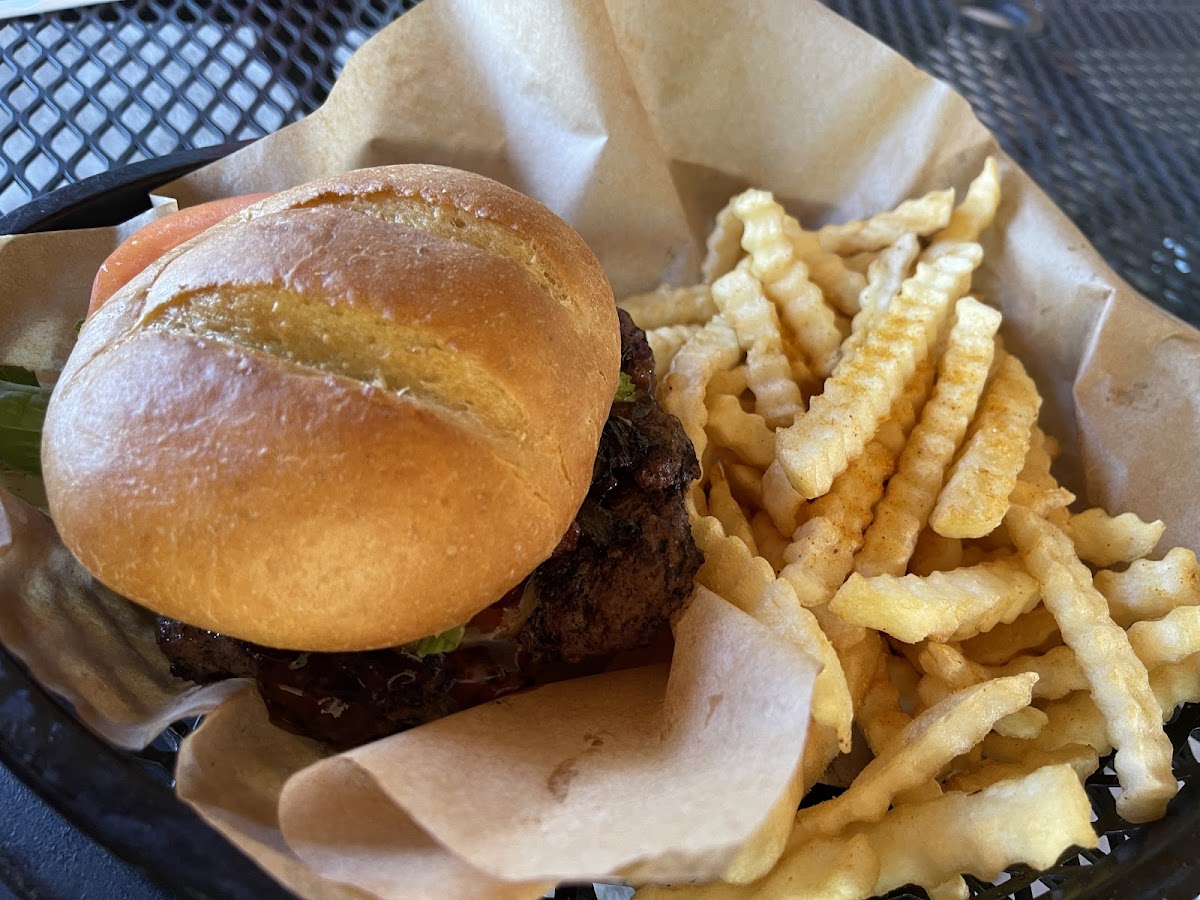 Urban Grille - Photo 1