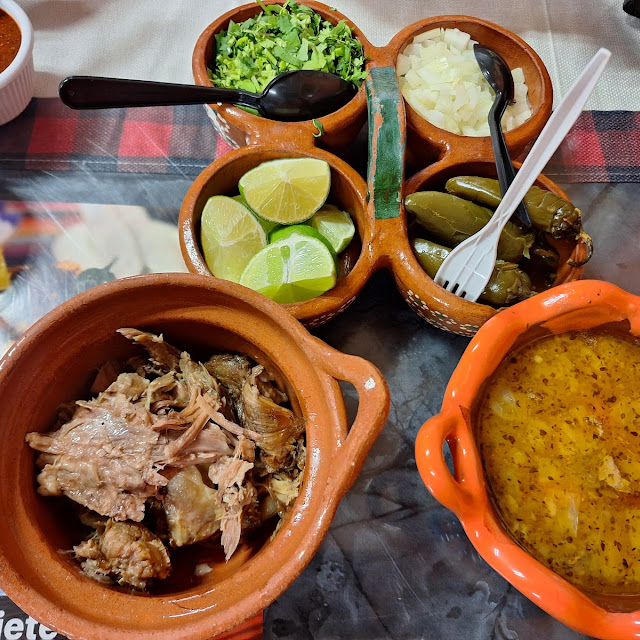 Barbacoa Con Birria