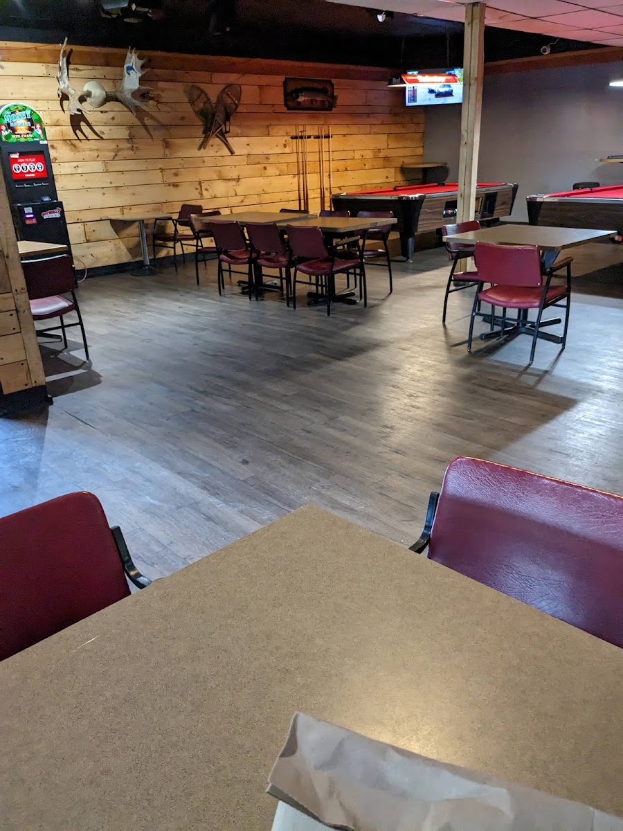 Clooch’s - Photo 5