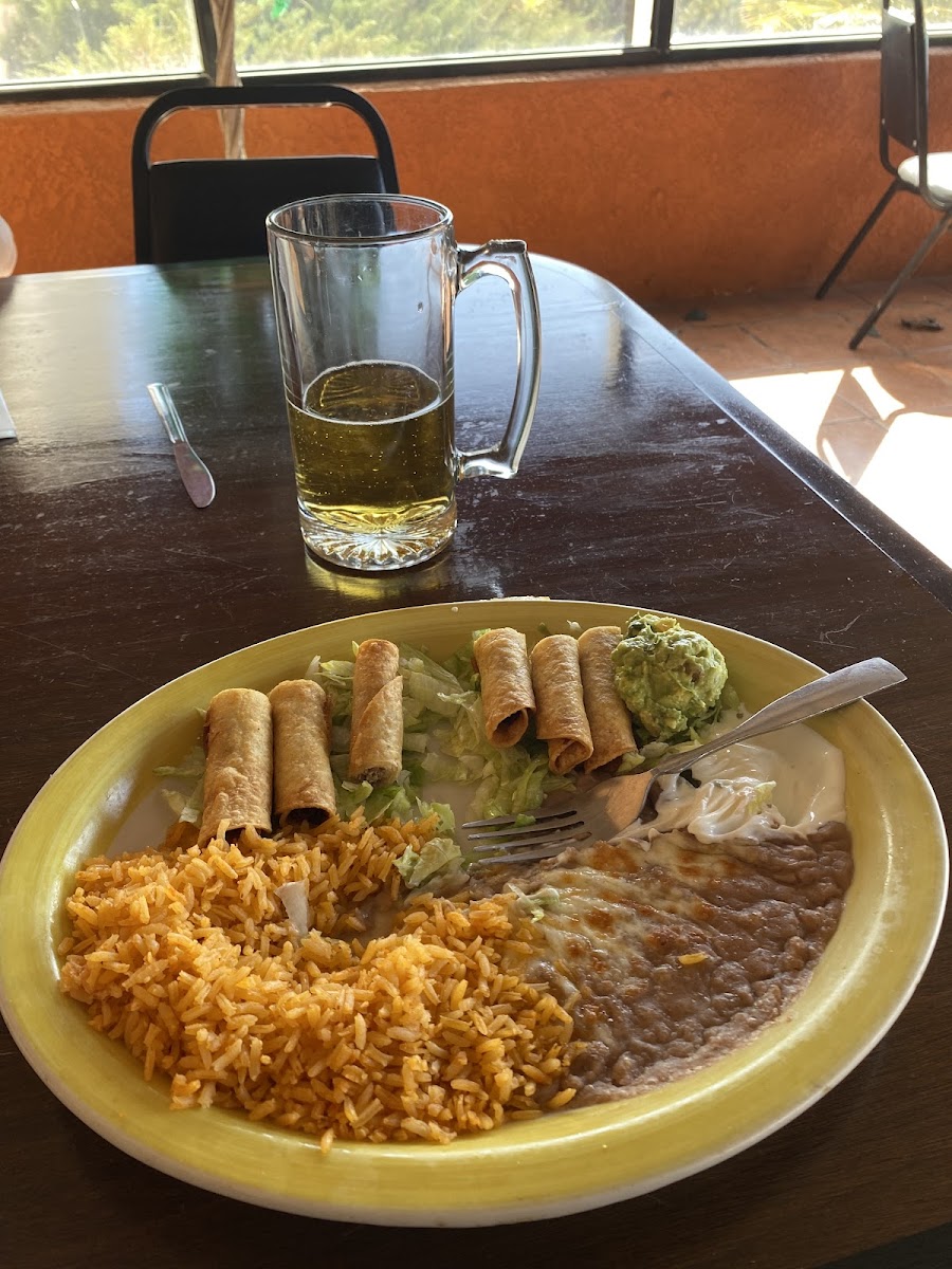 Adelita's Mexican Restaurant & BAR by the lake - Photo 4