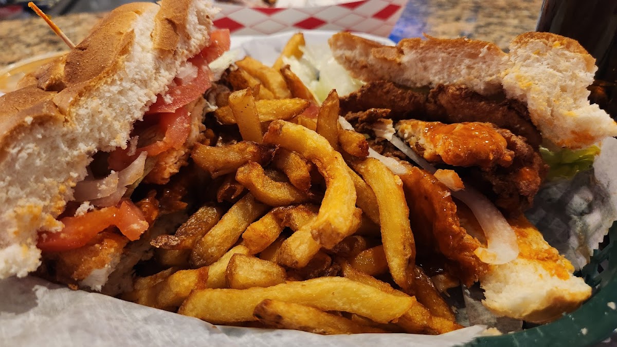 Kapi's Pub Inc - Photo 4