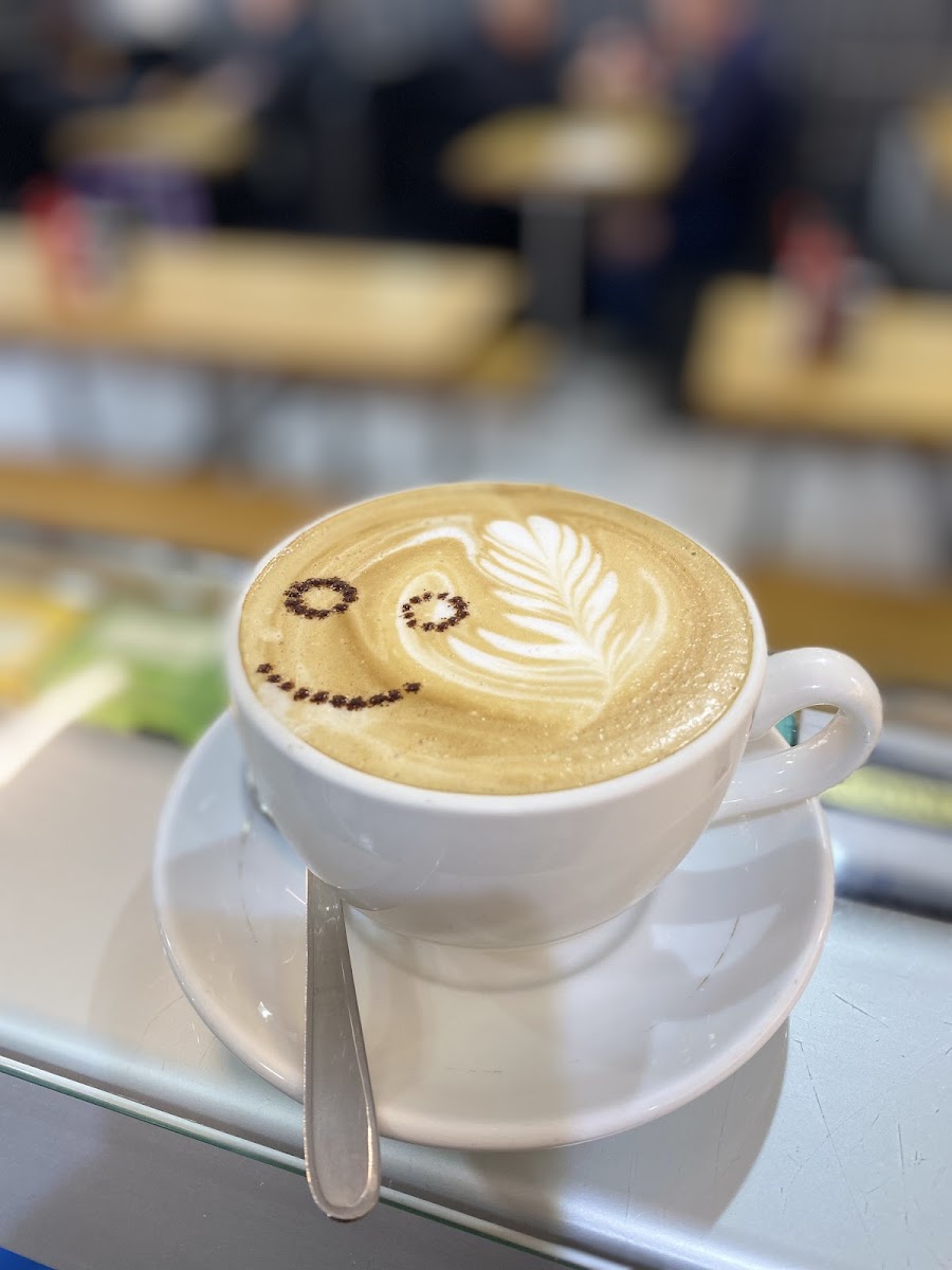 Giggling Sausage Cafe - Photo 5
