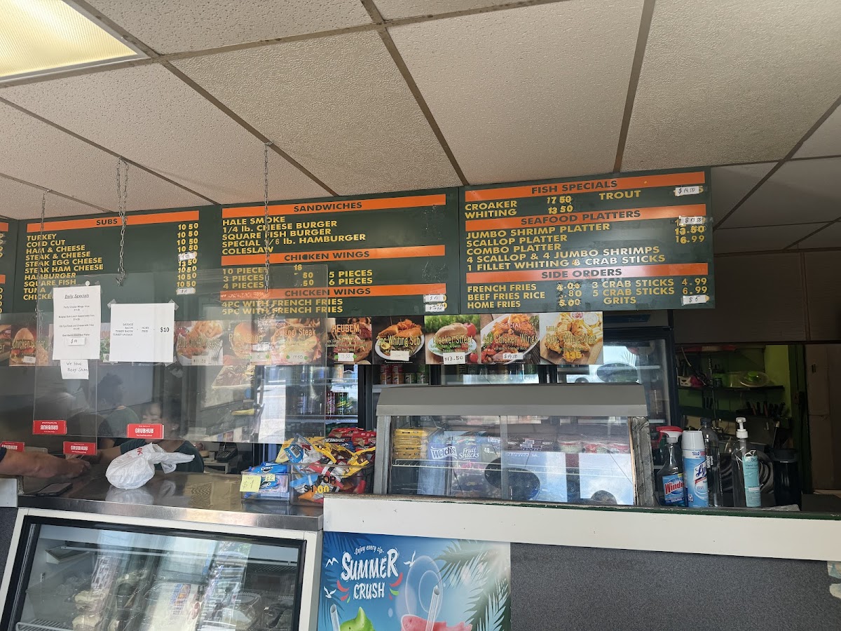Al's Carryout - Photo 3