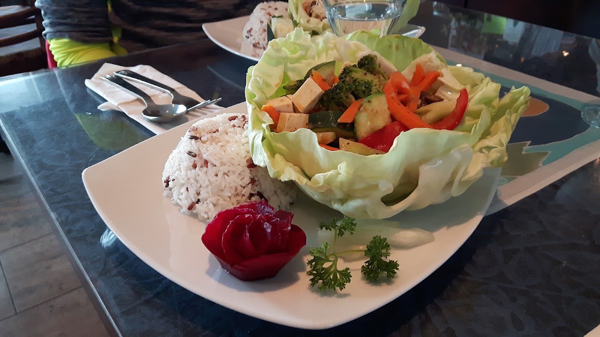 Thai Onzon - Photo 1