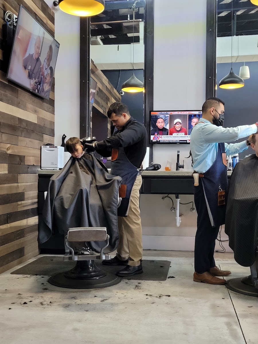 Gentleman Jacks Barber Lounge - Photo 2