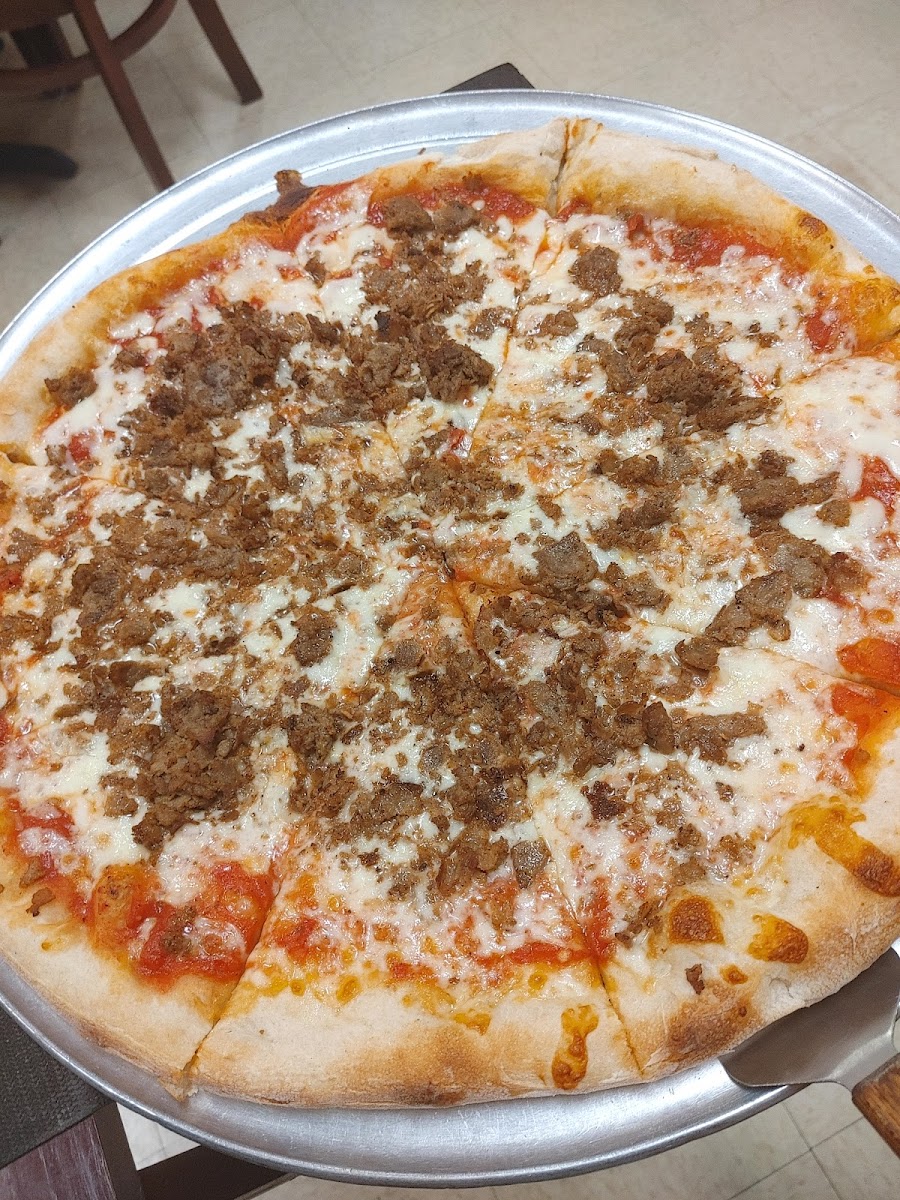 Nia's Pizzeria - Photo 8
