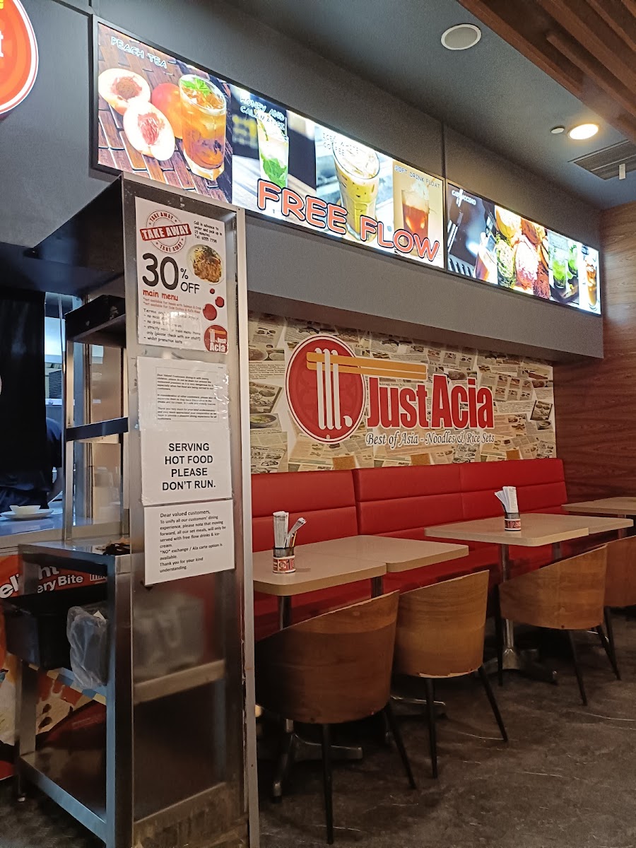 Just Acia - Photo 2