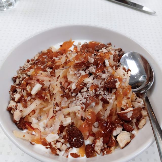 Organic Yogurt with Grated Apple