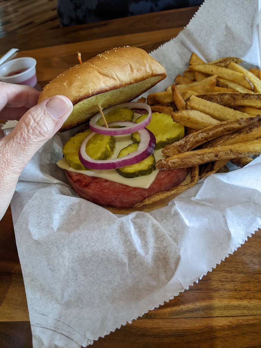 Otie's Tavern & Grill - Photo 5