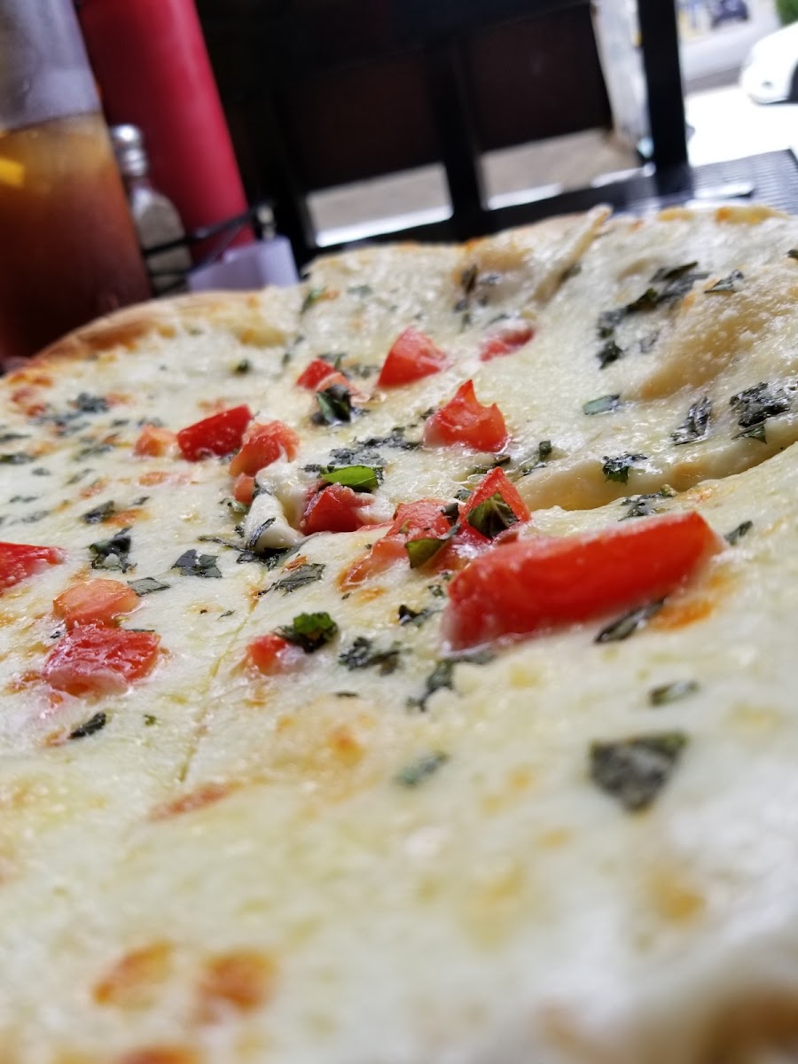 Otie's Tavern & Grill - Photo 7