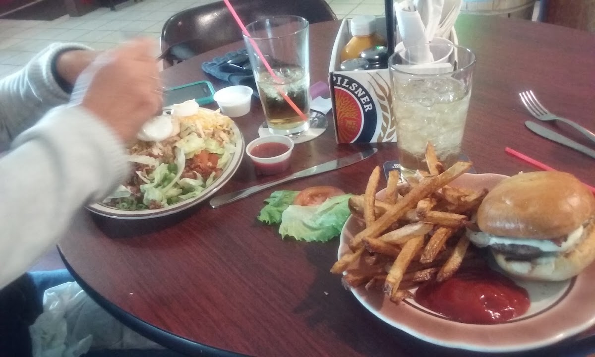 Osakis Pub - Photo 3