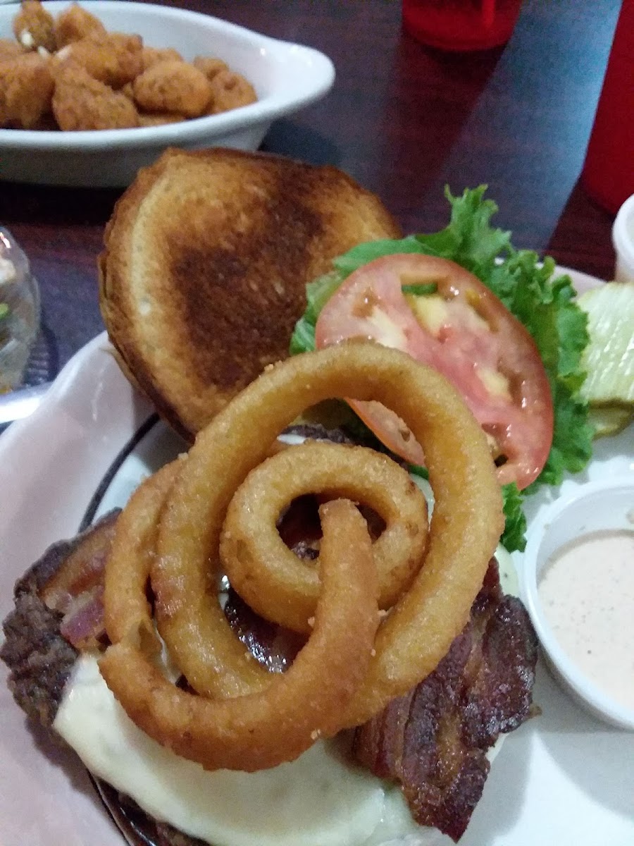 Osakis Pub - Photo 4