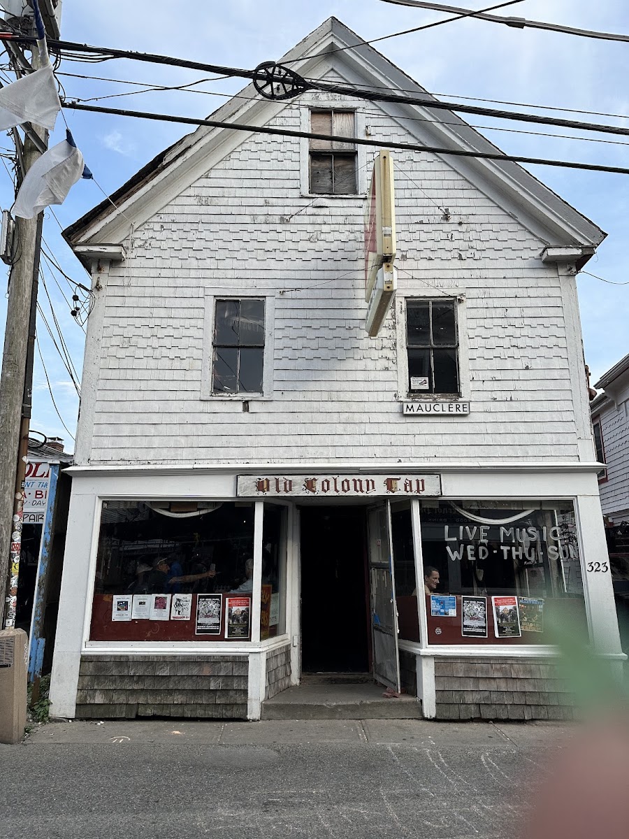 Old Colony Tap - Photo 3