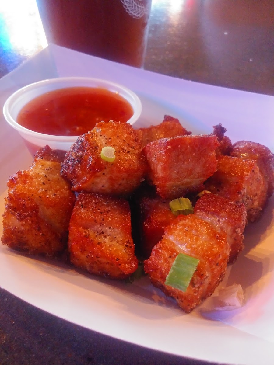 The Wellhead Sports Bar - Photo 9
