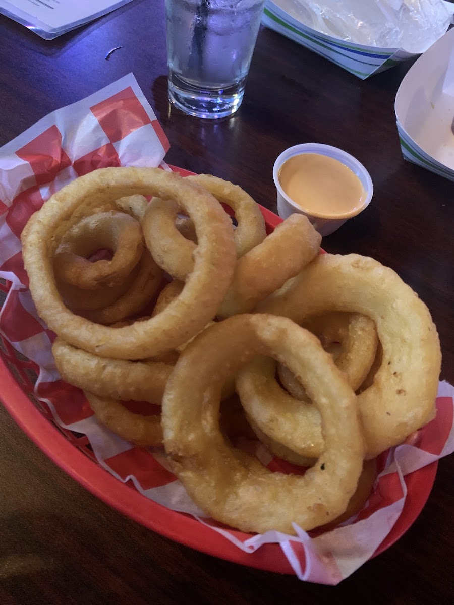 The Wellhead Sports Bar - Photo 5