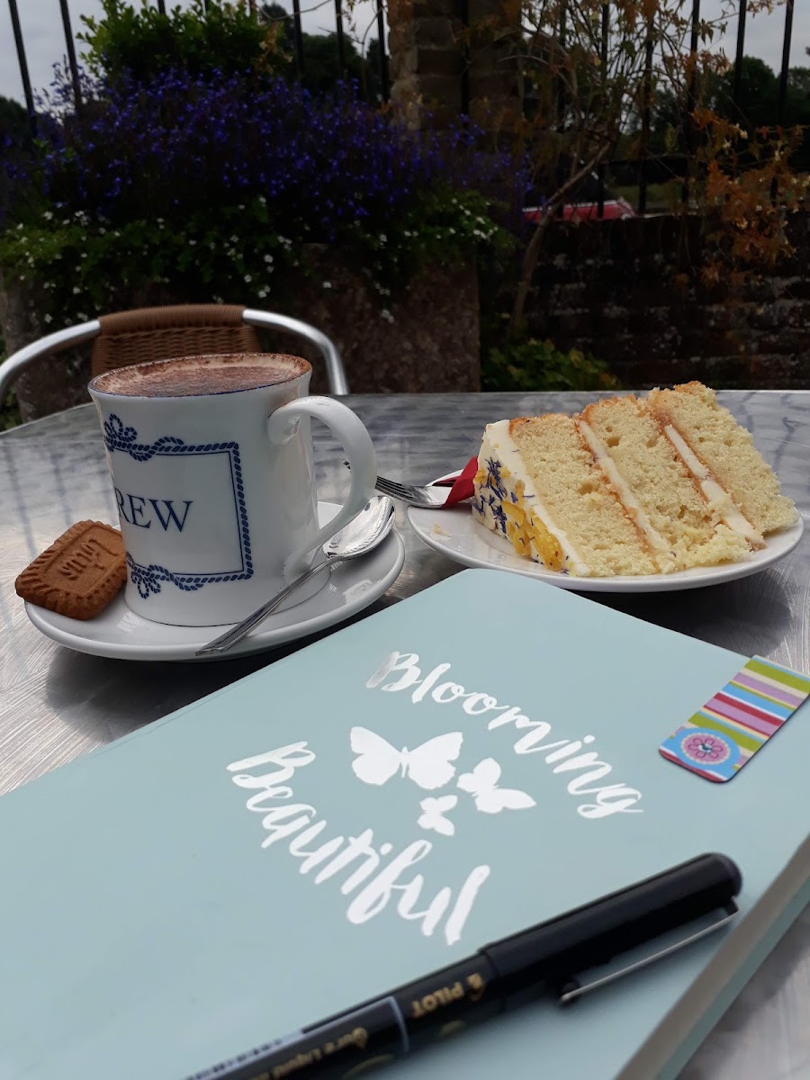 The Ferry Coffee Shop - Photo 9