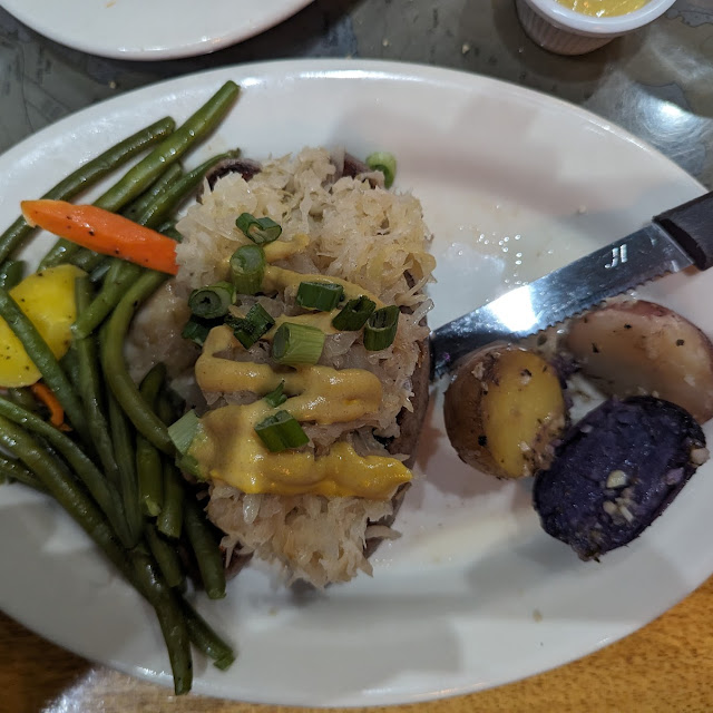 German Sausage Links and Sauerkraut
