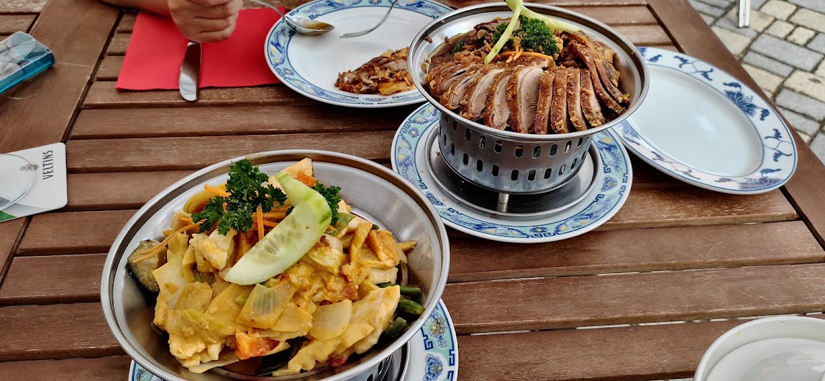 Asia Restaurant Zum Goldenen Drachen - Photo 1