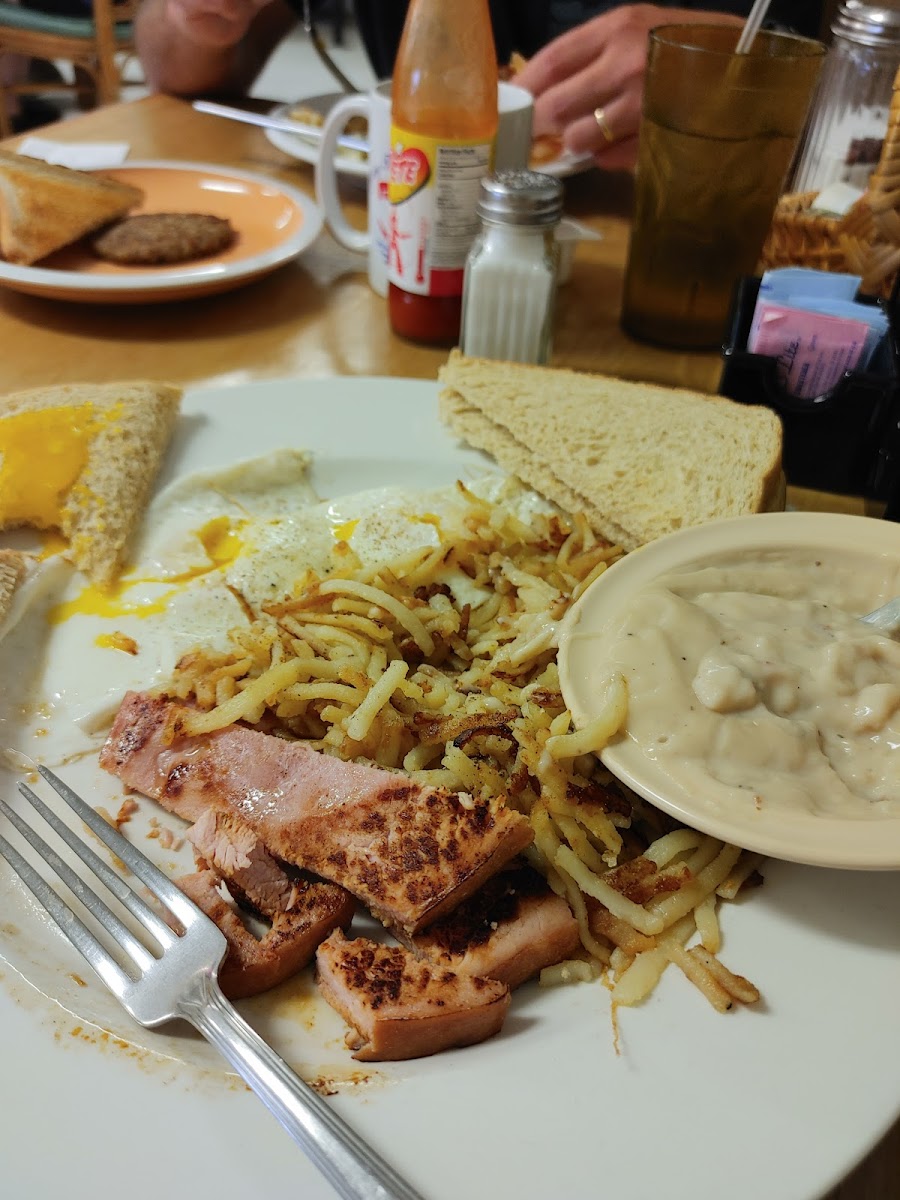North Diner/Penny's Place - Photo 3