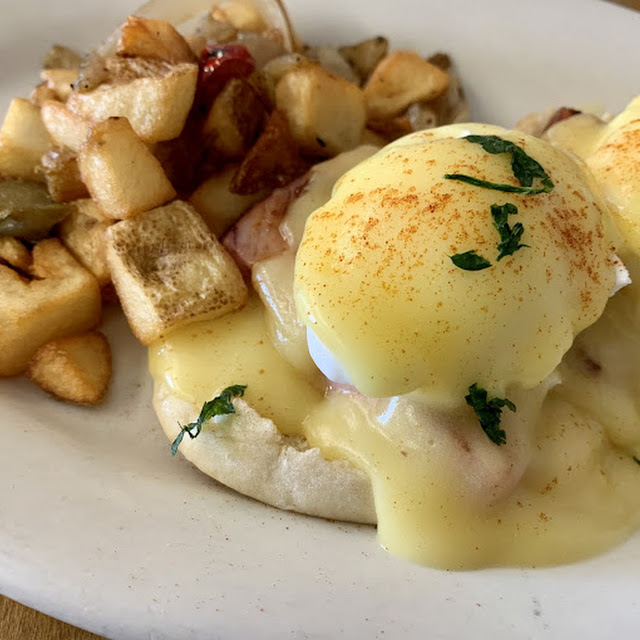 Eggs Benedict