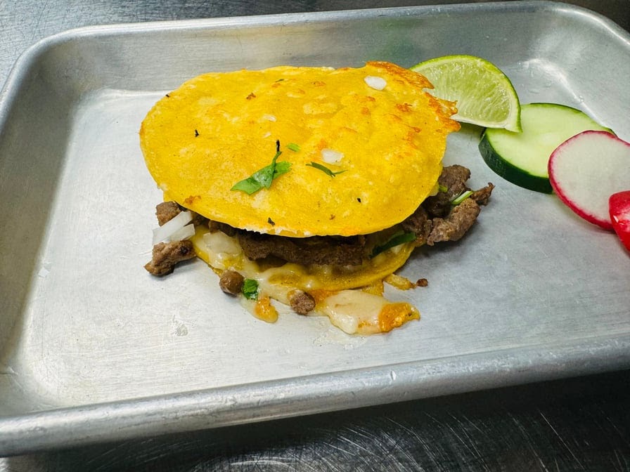 El Rey Bar And Grill - Photo 3