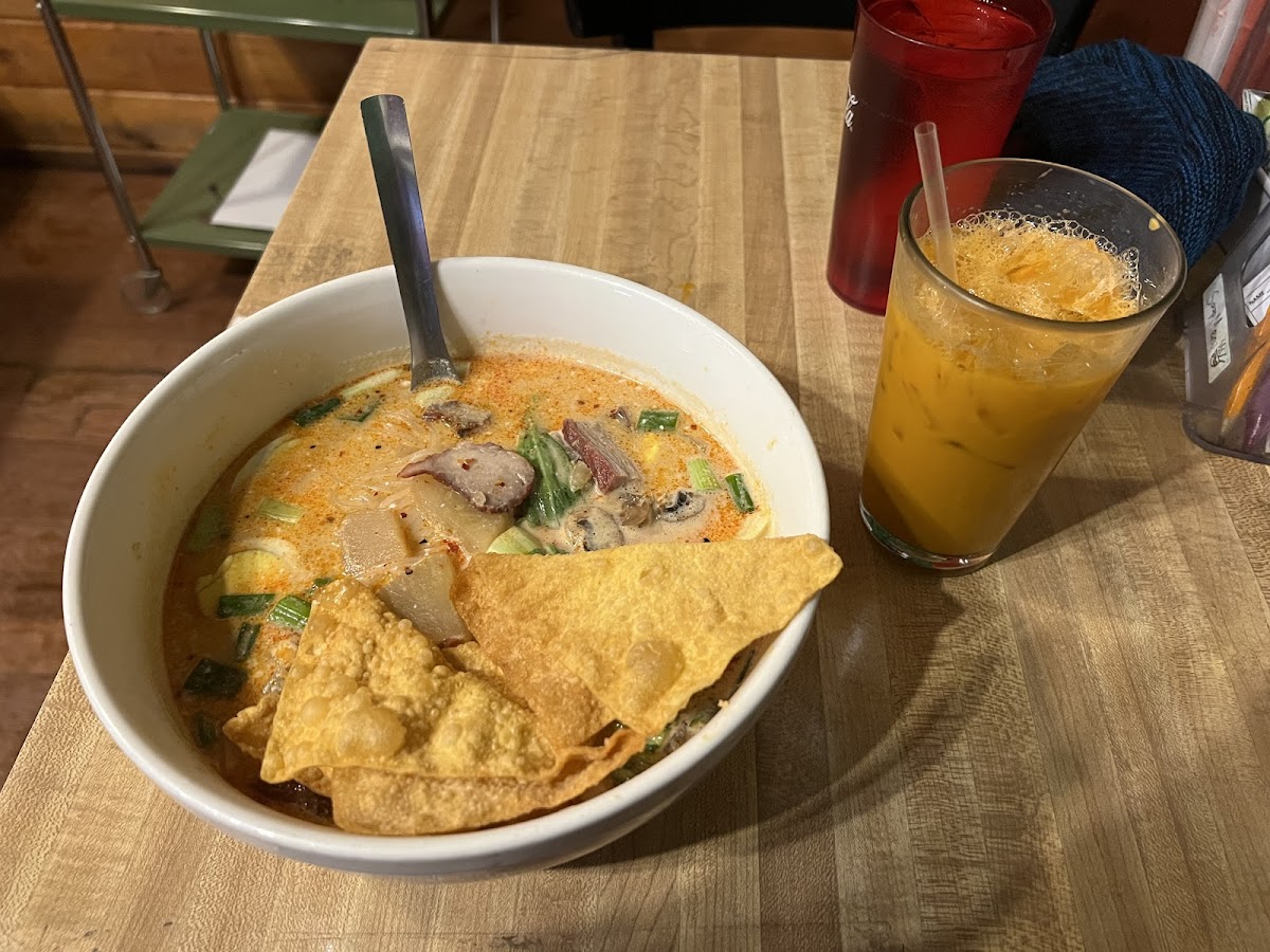 Big Bowl Noodles - Photo 4