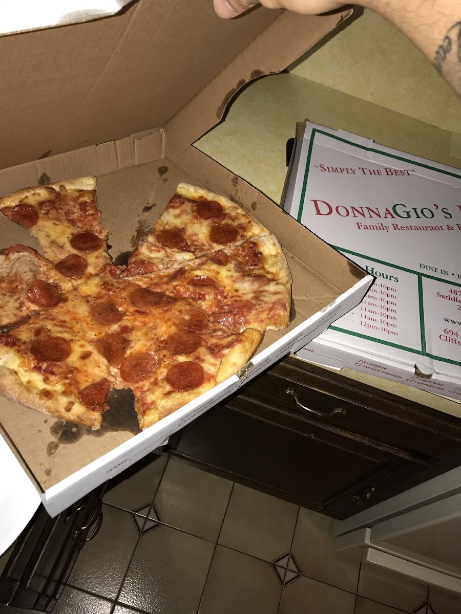Donnagio's Pizzeria - Photo 9