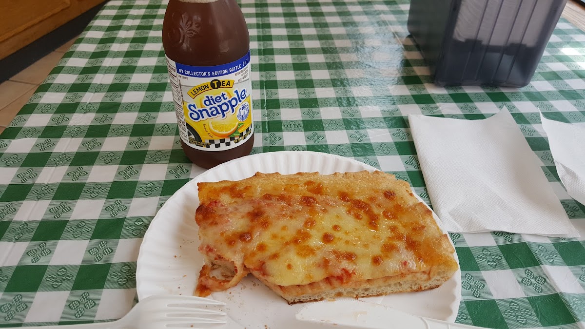 Donnagio's Pizzeria - Photo 5