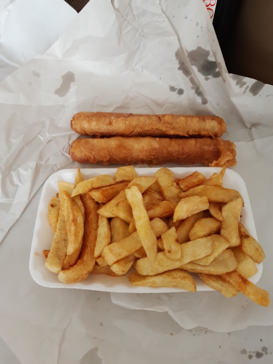 Dave's Fish & Chips - Photo 1
