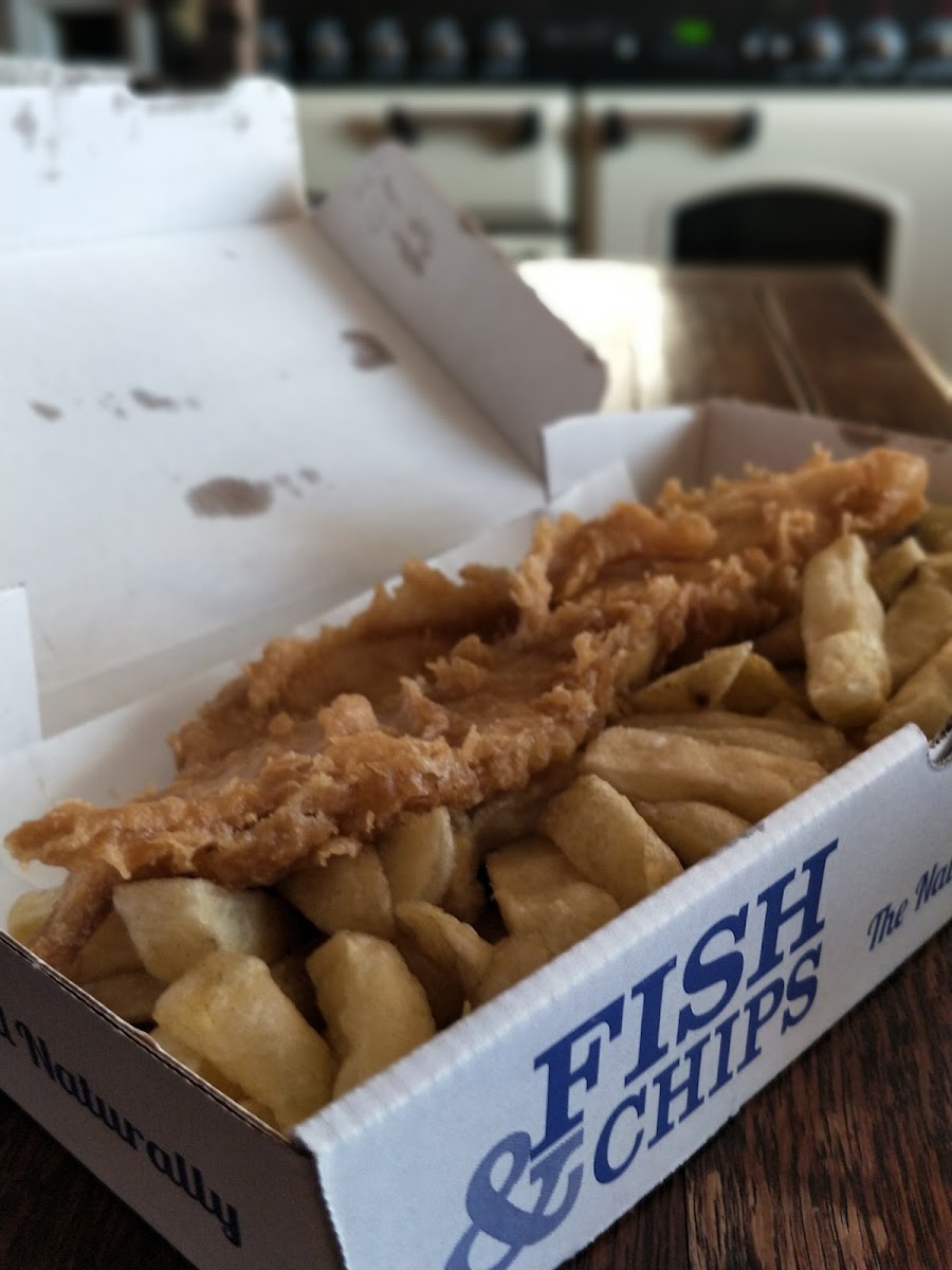 Dave's Fish & Chips - Photo 2