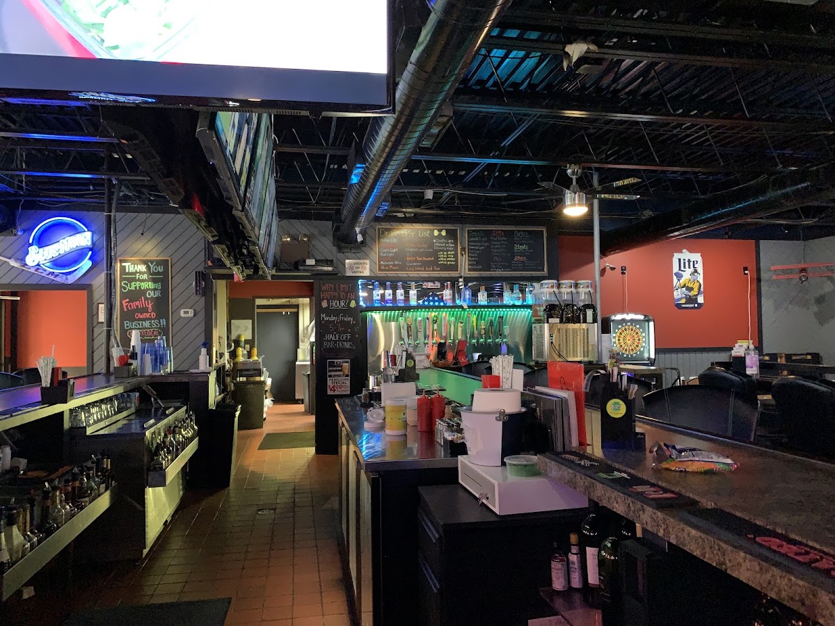 The Hangar - Photo 3