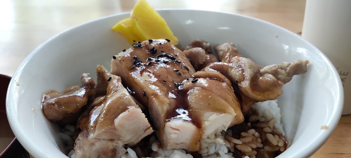 Japanese Bistro Kamome - Photo 9