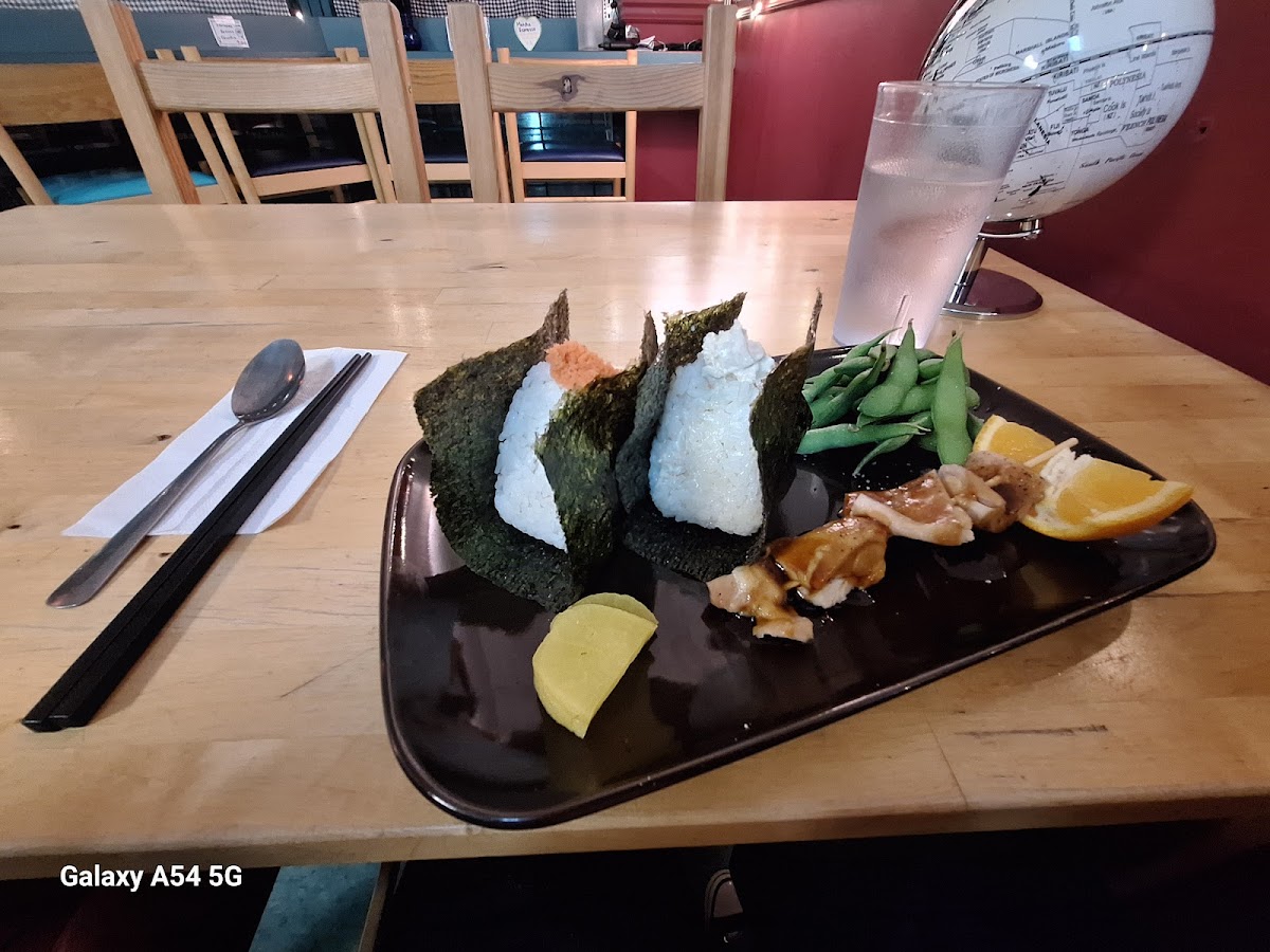 Japanese Bistro Kamome - Photo 2
