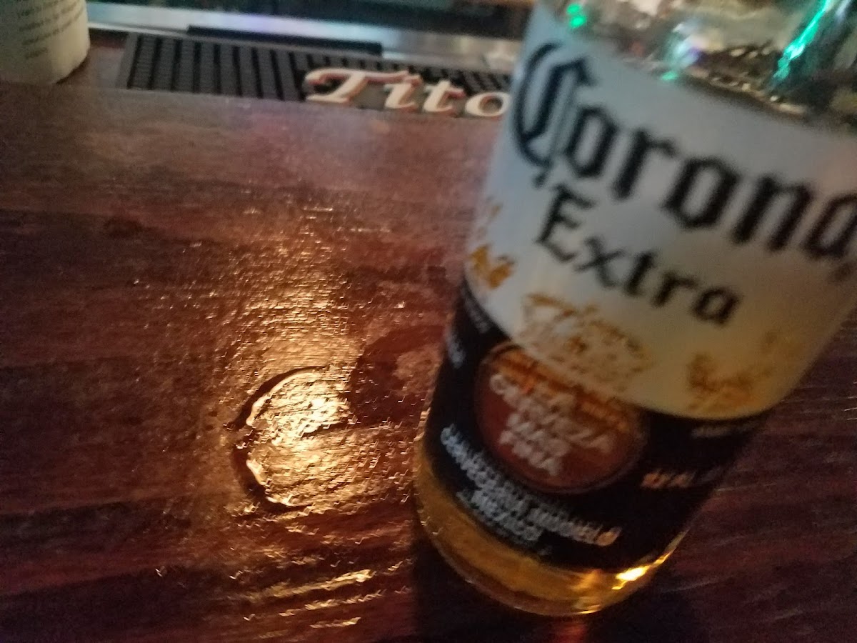 The Dog House Saloon - Photo 9