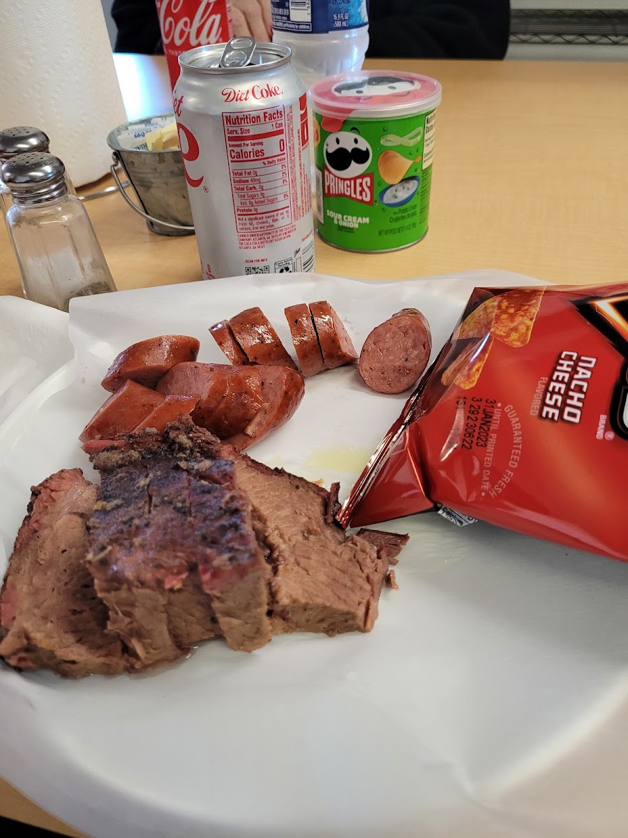 Slim's BBQ - Photo 3