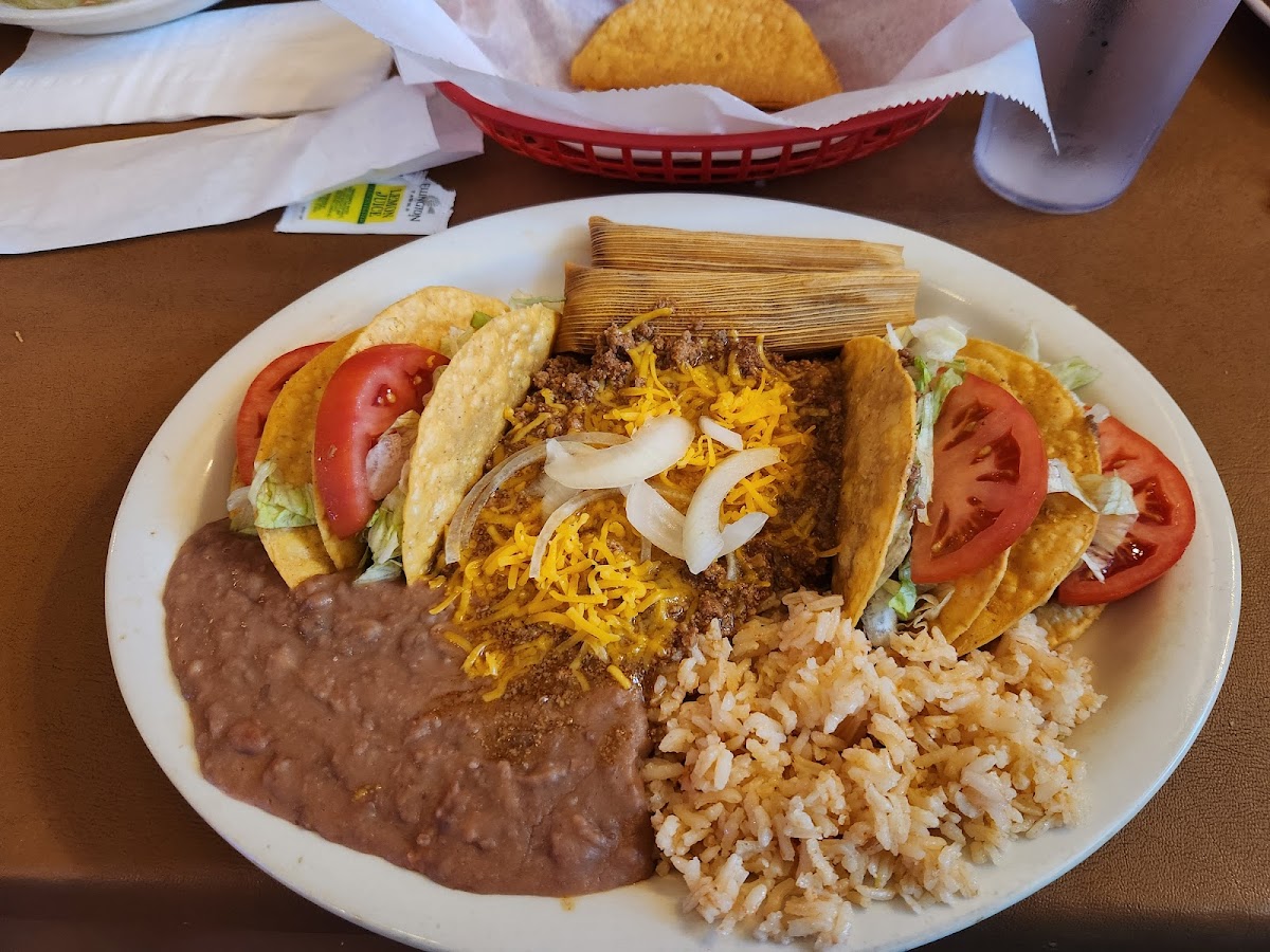 The Mexican Kitchen - Photo 2