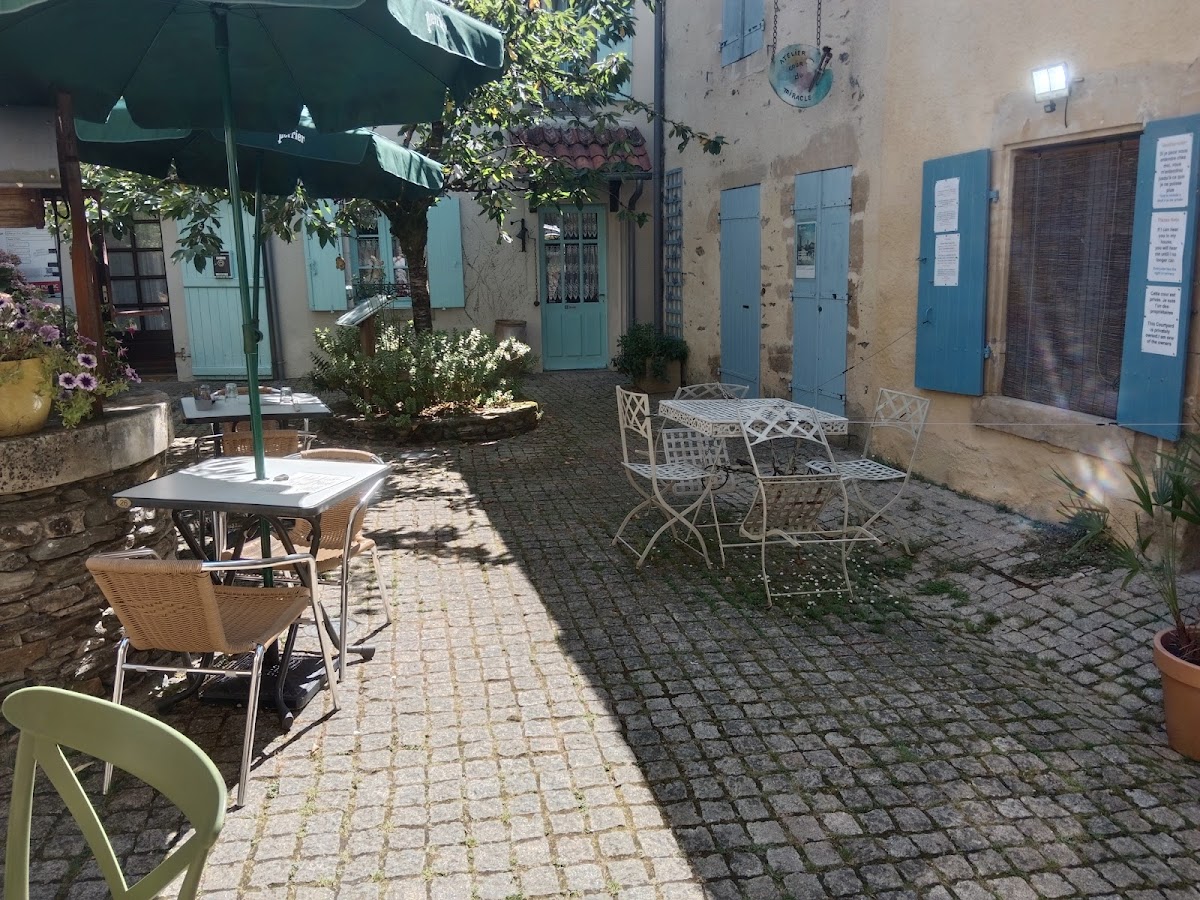 Le Cafe du Miracle - Photo 3