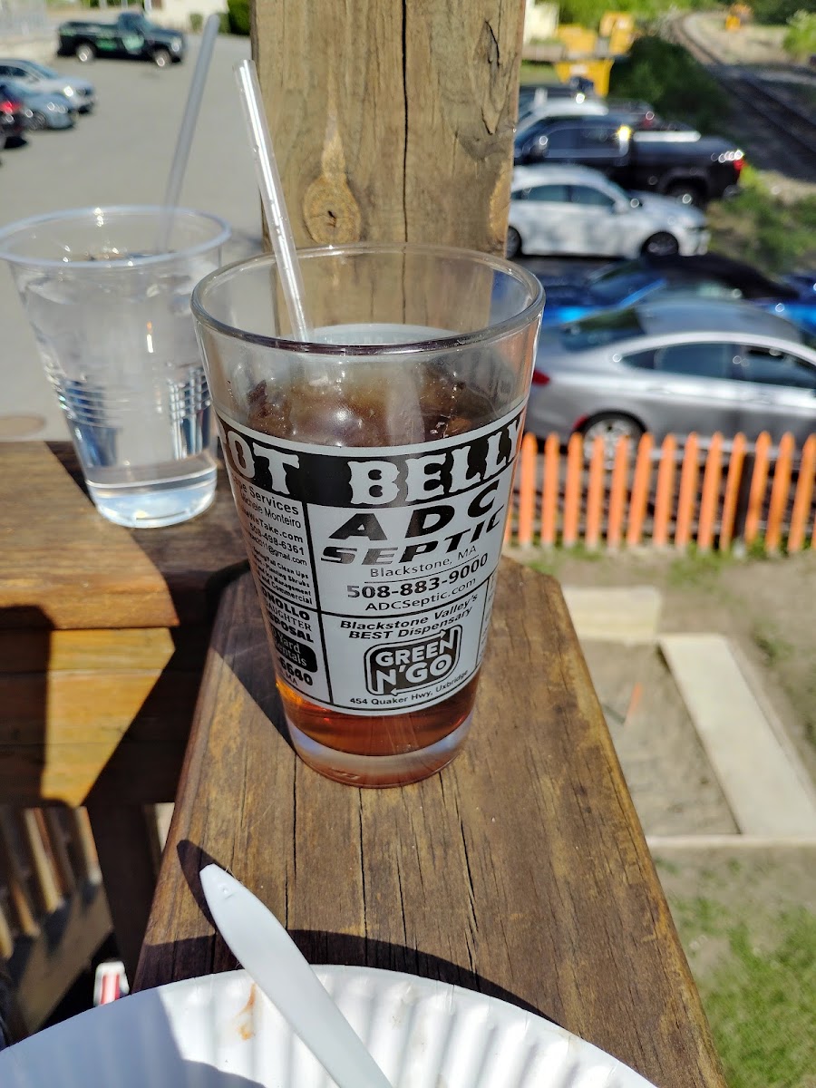 Pot Belly Pub - Photo 1