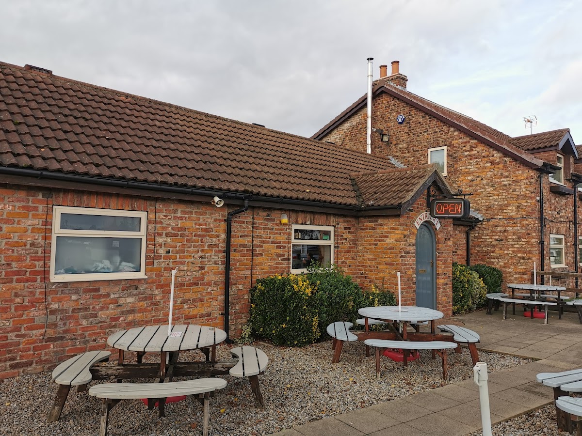 Highwayman Cafe - Photo 2