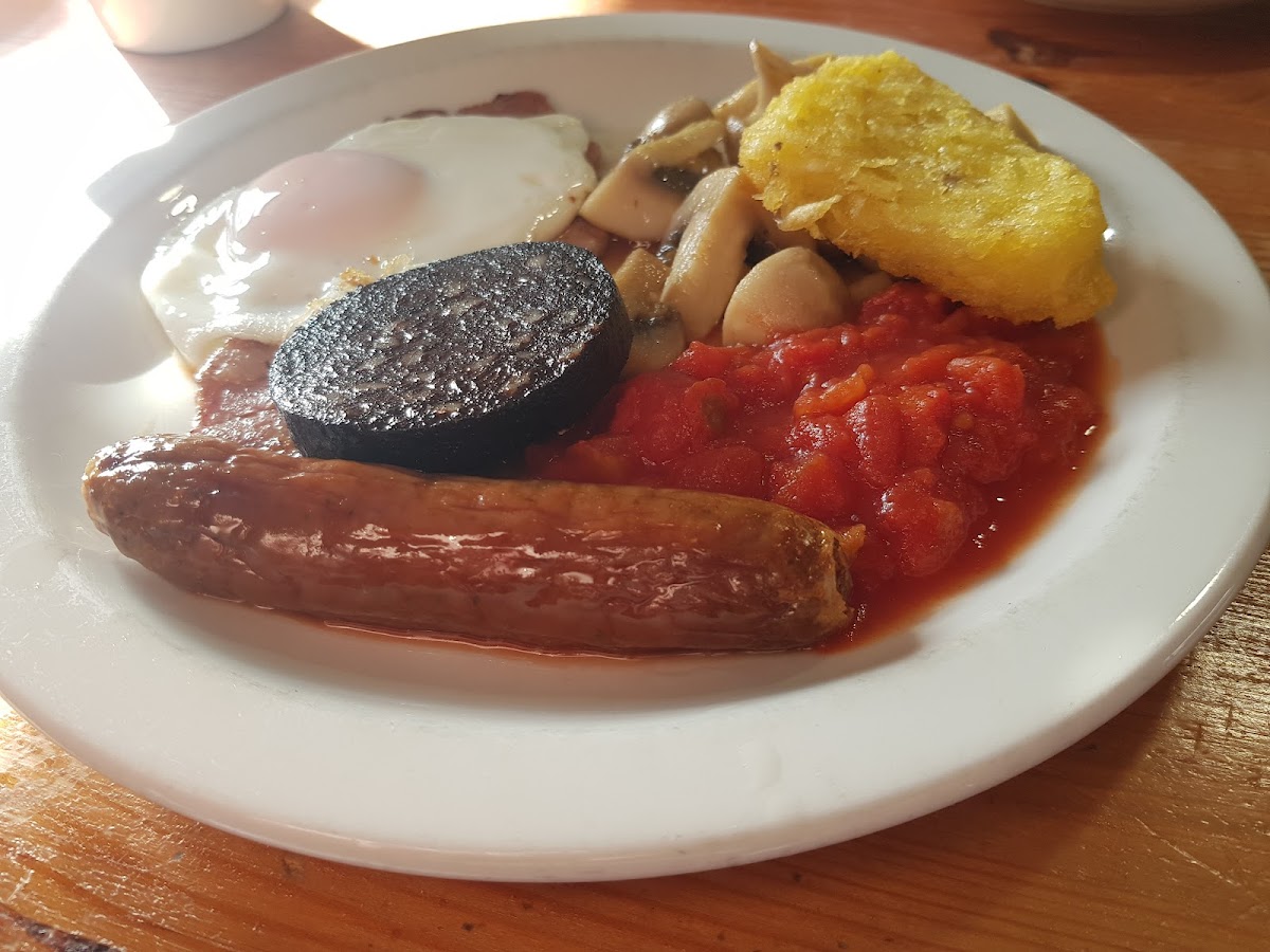 Highwayman Cafe - Photo 3