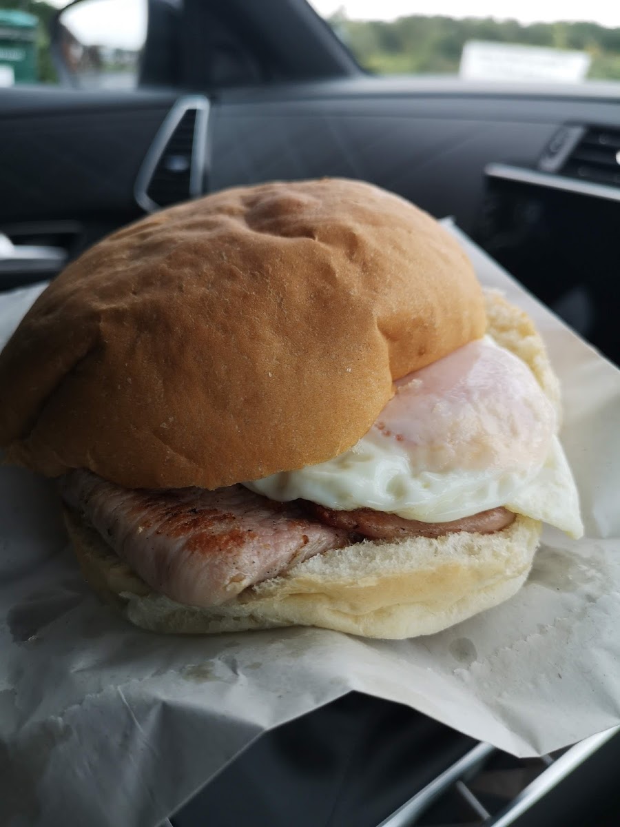 Highwayman Cafe - Photo 5