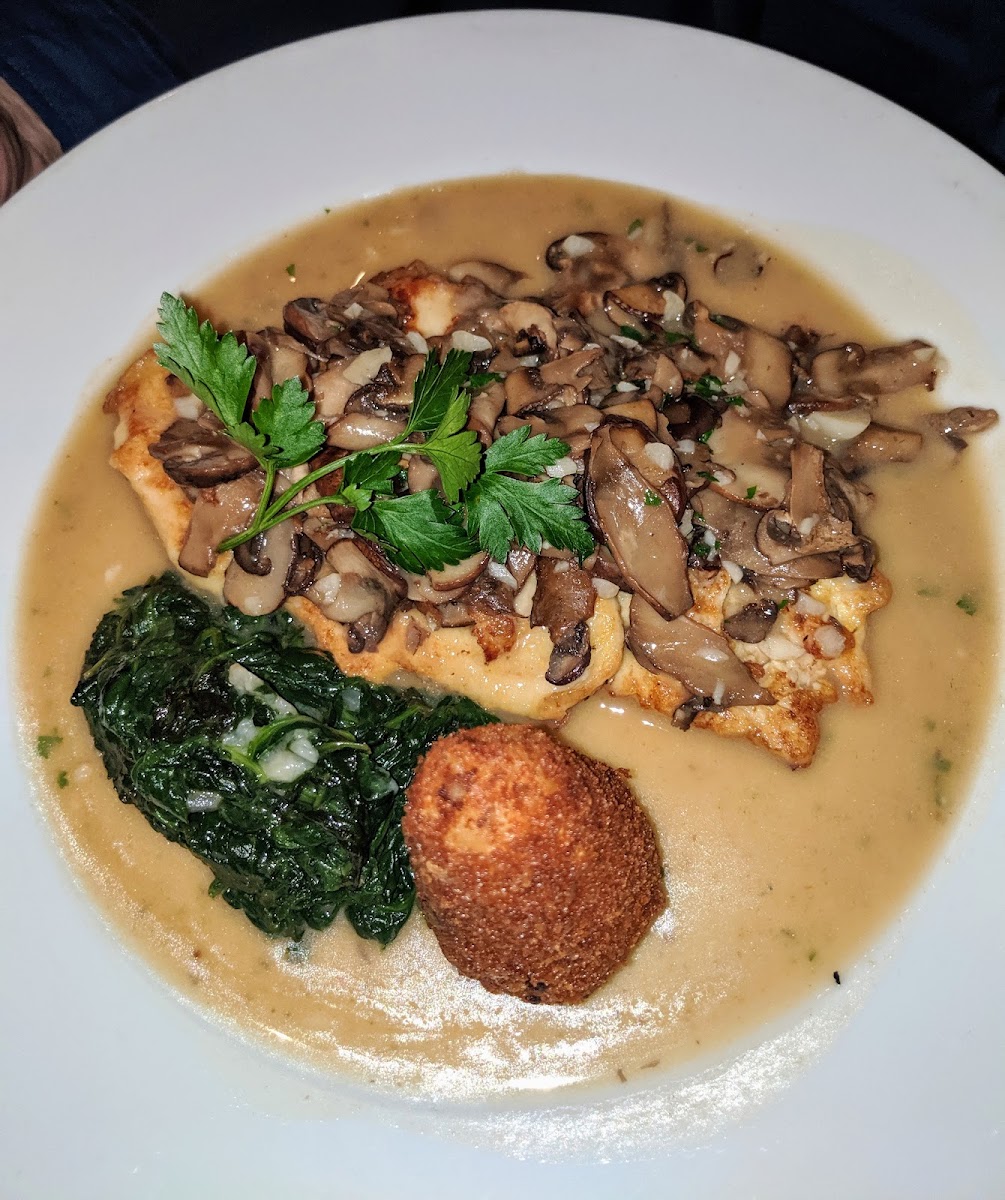Gregorio's Mediterranean Restaurant - Photo 7