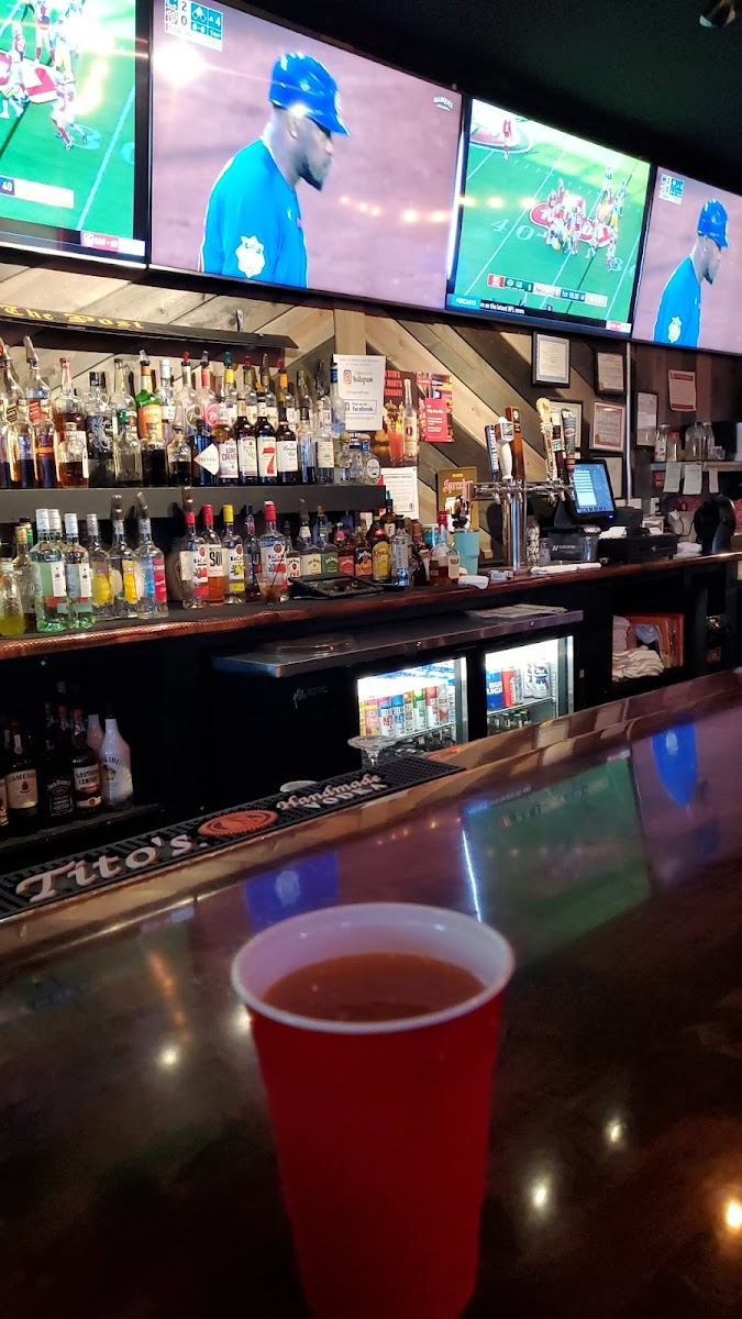 The Post Sports Bar & Grill - Photo 6